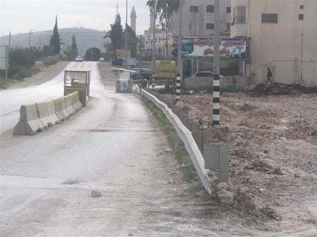 Expansion of Yizhar military checkpoint is underway despite talks of peace