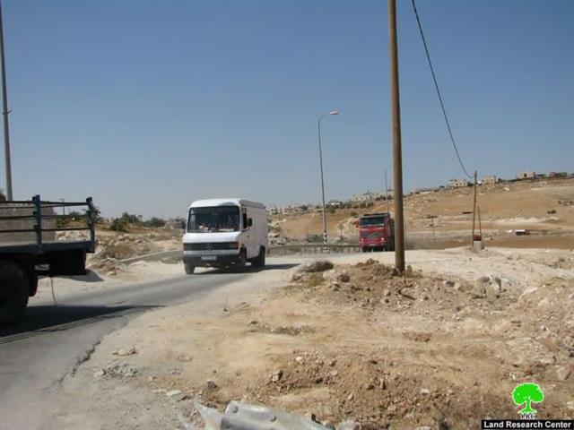 إزالة الحواجز الإسرائيلية … وهم يعيش في الإعلام فقط