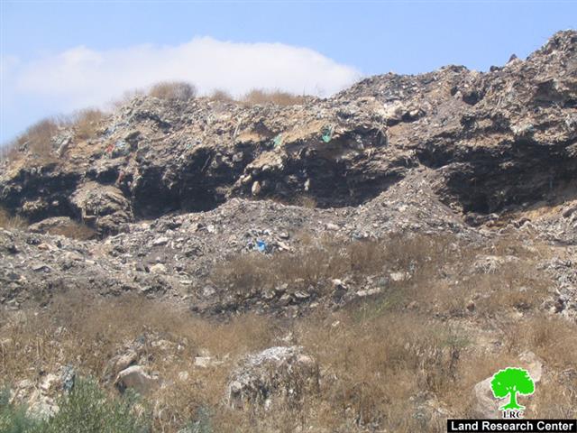 Palestinian Lands Transformed into Dumping Sites for Colonists’ Waste