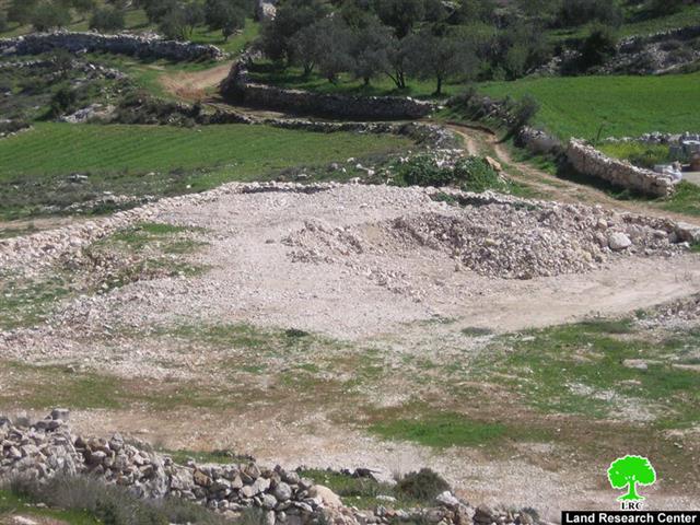 إخطارات بوقف العمل في 6 منازل ببلدة صوريف – محافظة الخليل