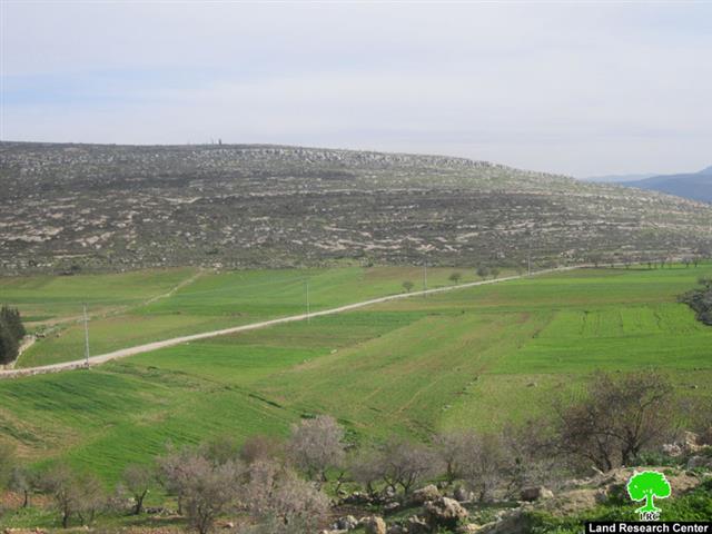 منع المزارعين الفلسطينيين من حراثة أراضيهم في قرية يانون / محافظة نابلس