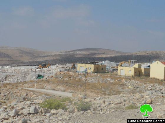 مستعمرو ” كرمئيل ” يطمعون في الاستيلاء على جبل في خربة أم الخير بلدة يطا – محافظة الخليل