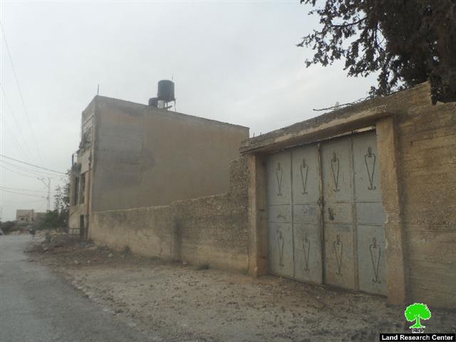 Pumping sewage water towards people residences in Qalqiliya