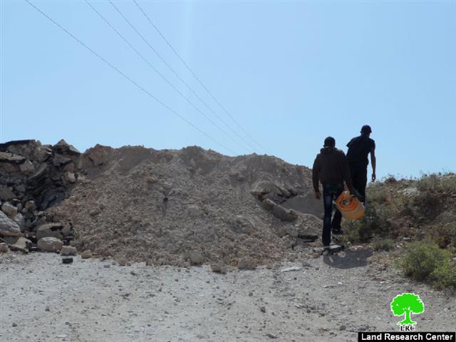The Israeli occupation ravages a road in Yatta