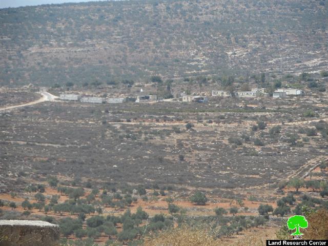 كاميرا مركز أبحاث الأراضي ترصد إقامة بؤرة استعمارية جديدة تابعة لمستعمرة رحاليم