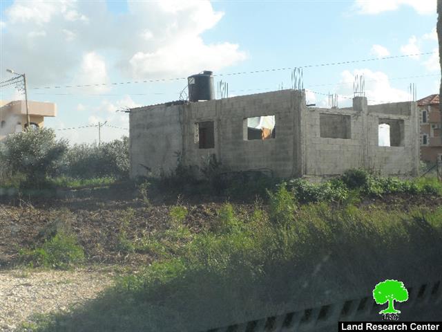 A stop-work order on a workshop and a residence in Tulkarm