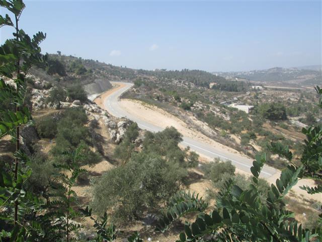 The Israeli security pretext threatens the land of Cremisan in Beit Jala city