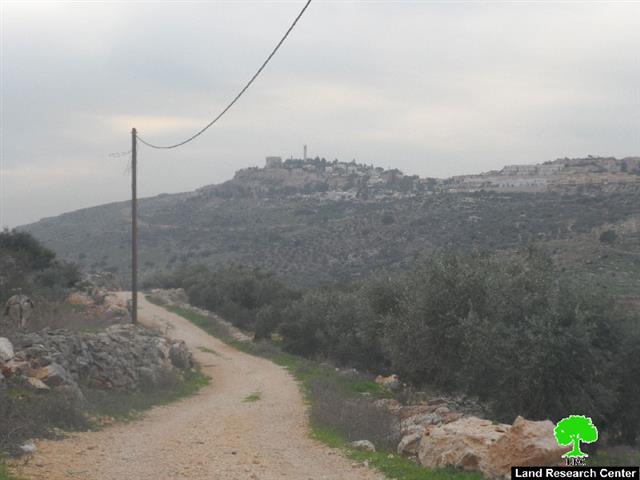 The Israeli occupation stops opening a agricultural road in the village of Kfar ad-Dik