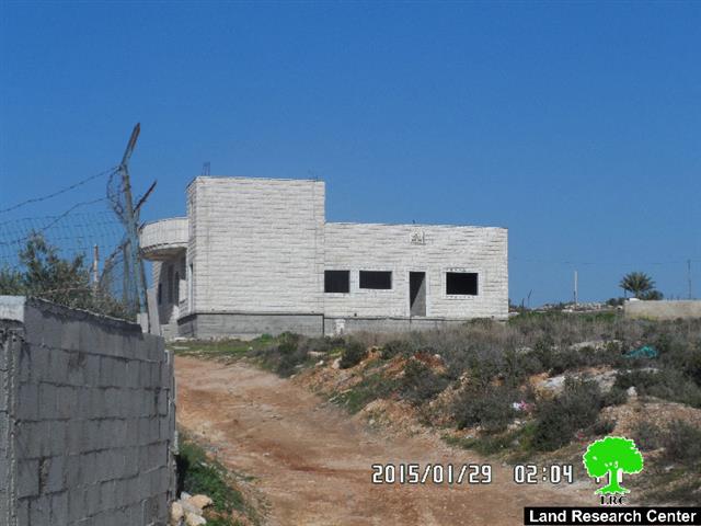 Stop-work orders on 12 residences in the village of Khrintha in Ramallah