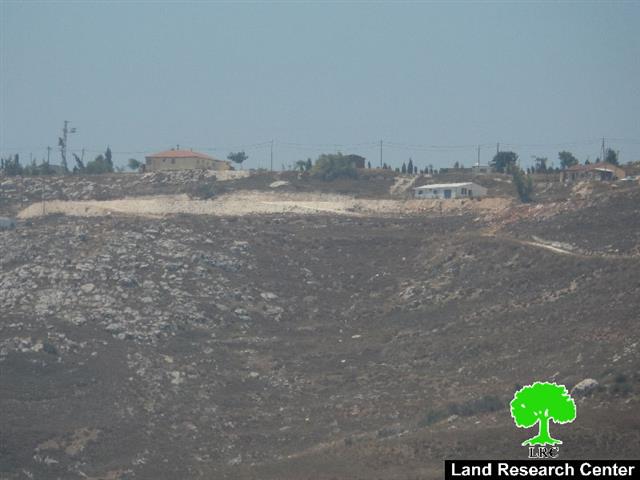 Colonists of Givat Ronen continue taking over lands from the Nablus village of Huwwara