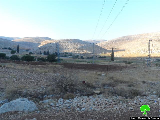 Burning down a residential tent in the Ramallah area of Ein Samiya