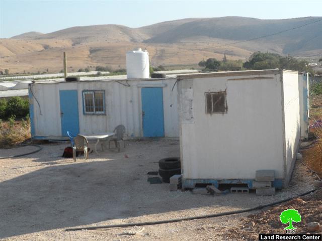 The Israeli occupation notifies a structure with stop-work in Nablus city