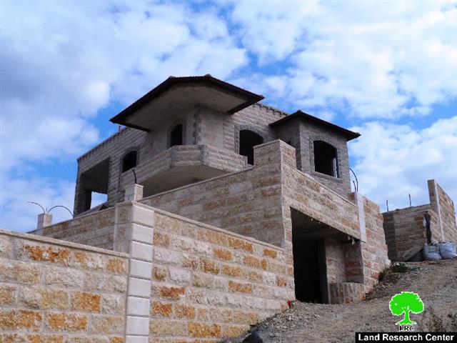 اخطار 11 مسكناً في قرية بتير  
الاحتلال الإسرائيلي يصعّد من هجمته العدوانية على المساكن الفلسطينية