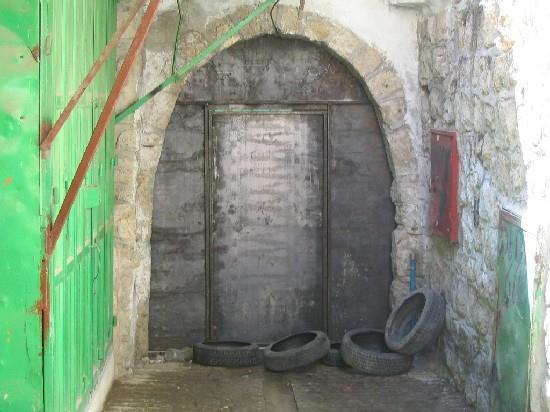 The Palestinian Life inside the Old city of Hebron