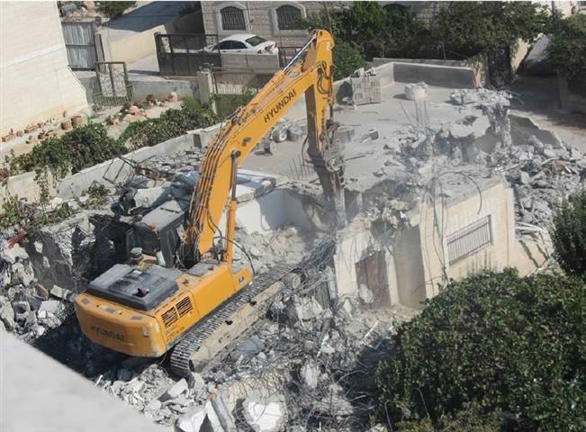 Israeli Violations of Palestinians Rights in the city of Jerusalem during the month of August, 2014.