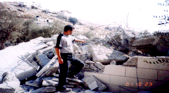 Israeli army and Jerusalem Jewish Municipality officials forcibly evacuate three Palestinian families and destroy their houses.