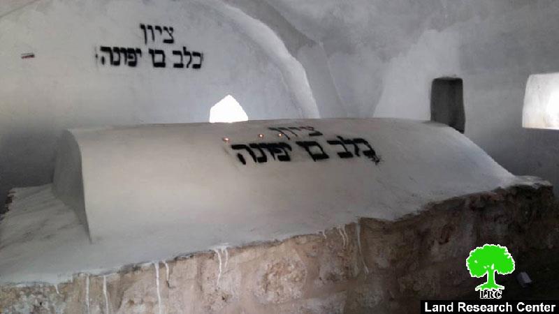Colonists attack religious sites in the Salfit town of Kifl Haris