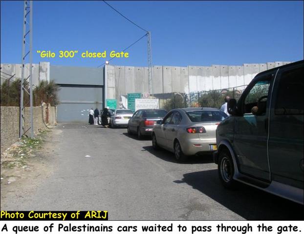 The Israeli Occupation Forces closes the Gilo 300 Terminal Gate “The Imprisonment of Bethlehem Governorate’s Residents”