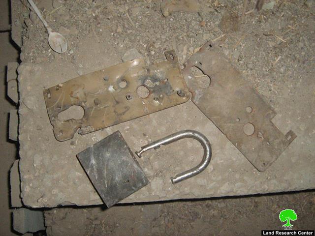 The Colony of Al Rajabi Building in Hebron, Frequent Attacks against Palestinians