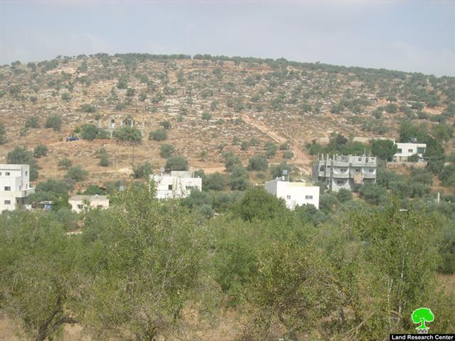 الاحتلال الإسرائيلي يخطر 9 منازل بوقف البناء في قرية يتما