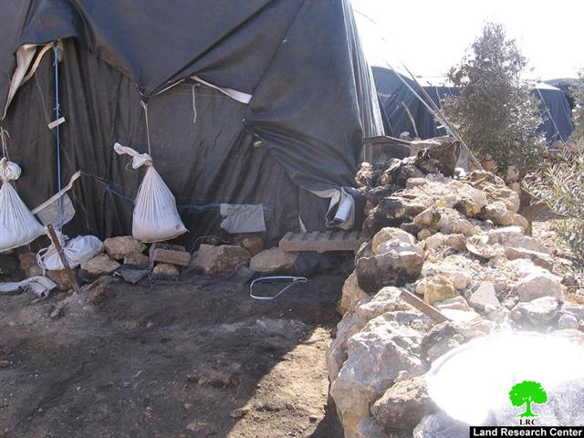 Israeli colonists set ablaze Palestinian tents