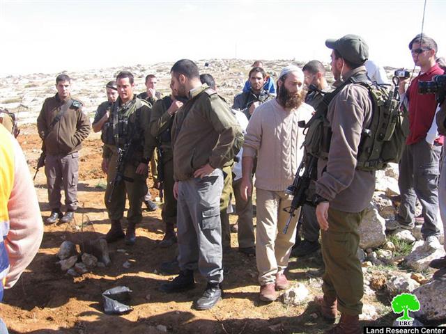 Suseya Colonists Attacks Palestinians While Farming Their Lands in Yatta town  – Hebron Governorate.