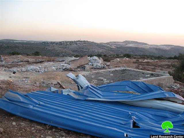 هدم 4 آبار و 3 غرف زراعية في بلدة كفر الديك