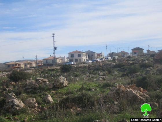 أعمال توسعة في محيط مستوطنة بيت آريية على أراضي قرية اللبن الغربي