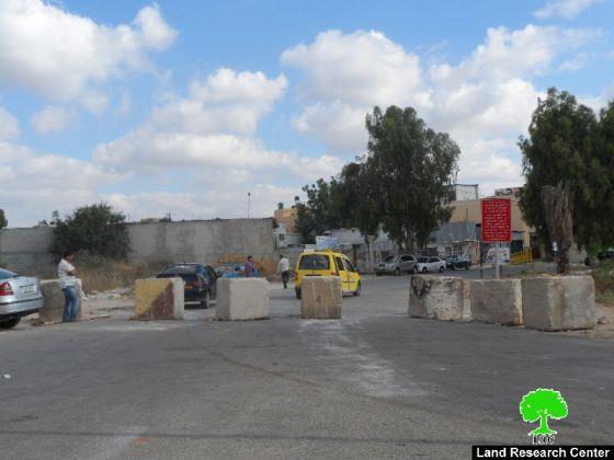 The Israeli occupation army closes the entrance of ‘Azzun ash Shimali again