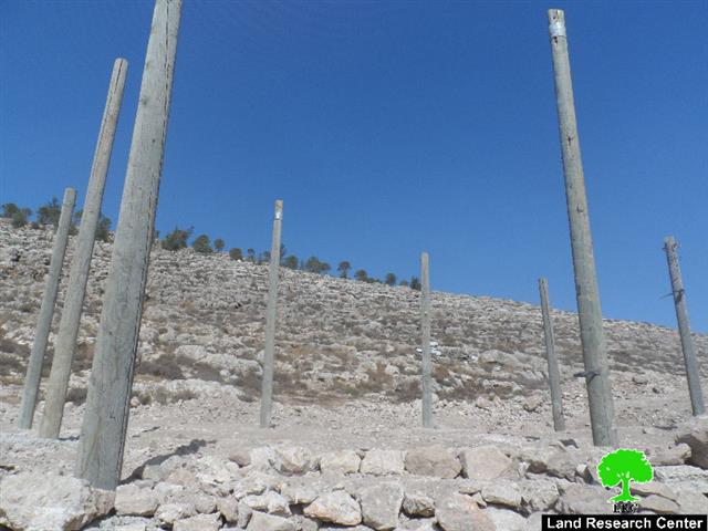 Notifying a park and a tent with stop work in Wad Fukin