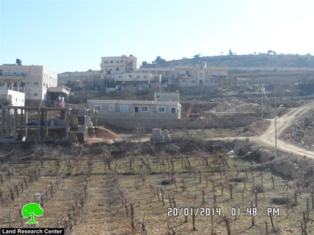 إخطار بوقف العمل و البناء لمنزل في قرية الخضر / محافظة بيت لحم