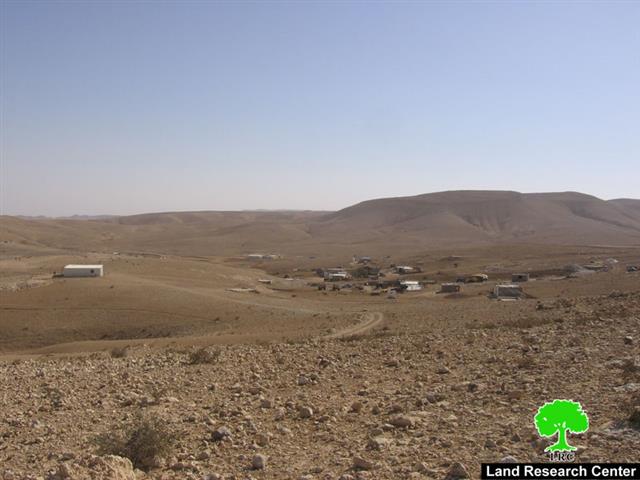 إخطارات بوقف العمل في عيادة ومسكن وحظيرة