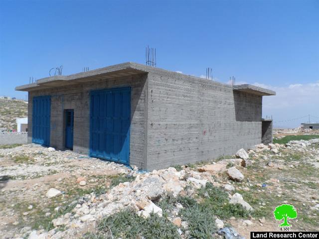 Serving stop work orders in Khalit Al Mayeh village – Yatta