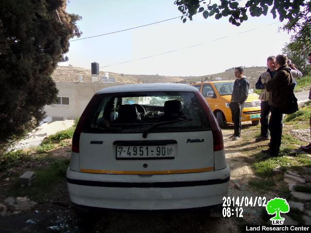 تحطيم سيارة في قرية جالود