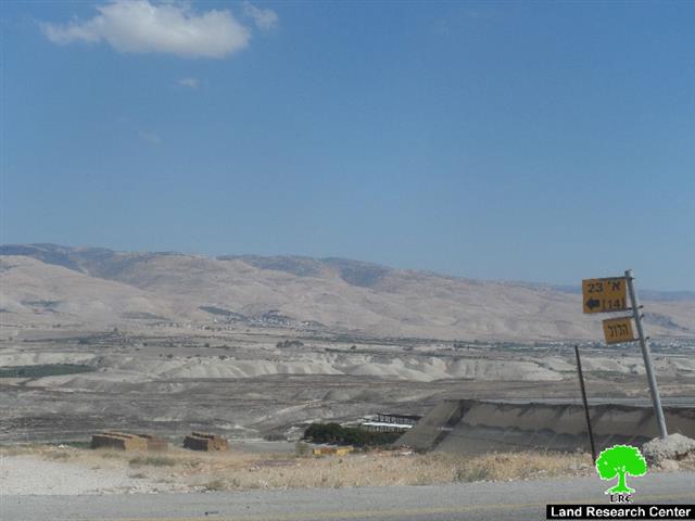 Burning down more than 30 frontier dunum between Palestine and Jordan