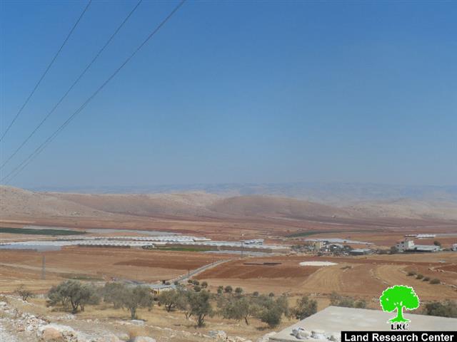 The Israeli occupation confiscates agricultural machineries in Tubas