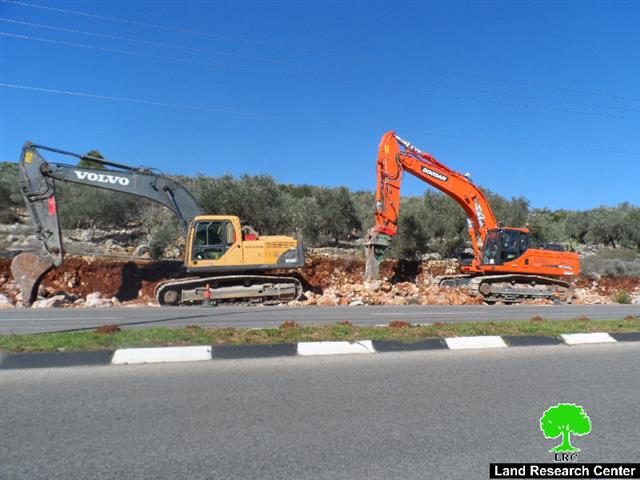 الاحتلال الإسرائيلي يشرع في توسعة الحاجز الاحتلالي على مدخل سلفيت الشمالي