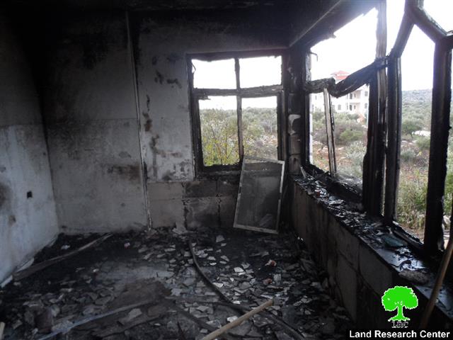 هل يجدون رادع حقيقي يمنعهم من تمادي هذه الاعتداءات؟؟
مستعمرون يحرقون منزلاً في قرية أبو فلاح / محافظة رام الله