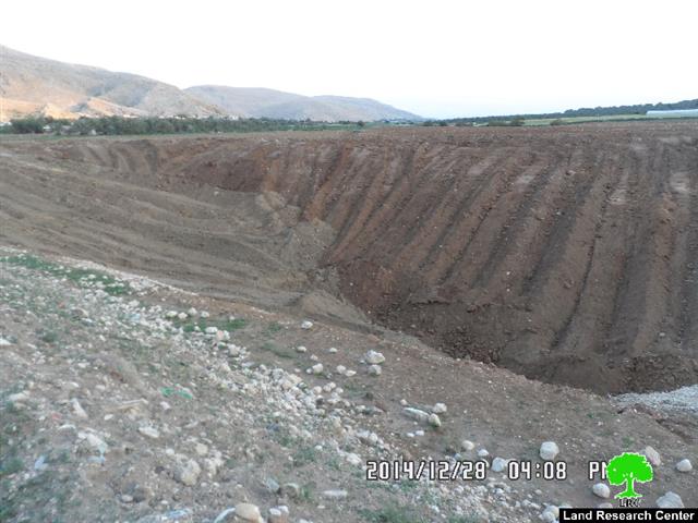 The Israeli occupation demolishes a water pool in Jiftlik area
