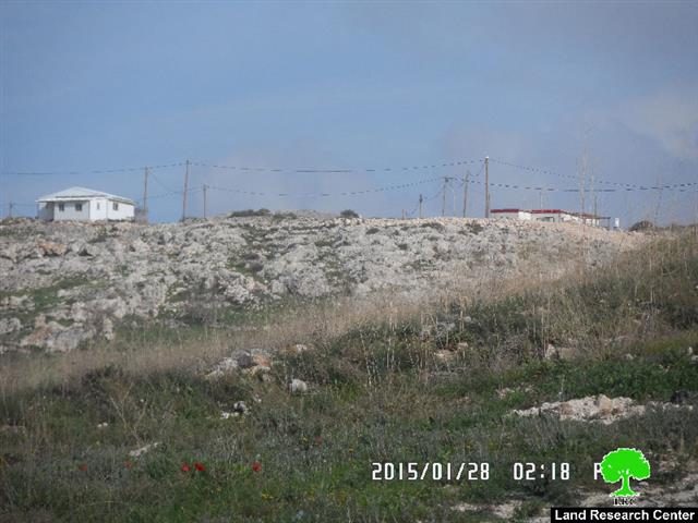 Fanatic colonists spray-print Discriminative slogans in Nablus