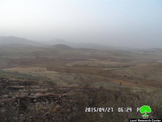 The occupation army set 500 dunums alight in Humsa al-Fouqa