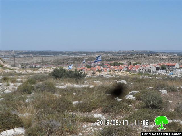 Avni Hefetz colonists take over lands from the Tulkarm village of Izbet Shofa