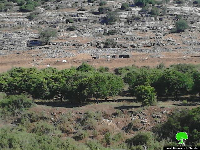 ما تسمى سلطة حماية الطبيعة الإسرائيلية تلزم مزارع في منطقة واد قانا بالإخلاء الفوري