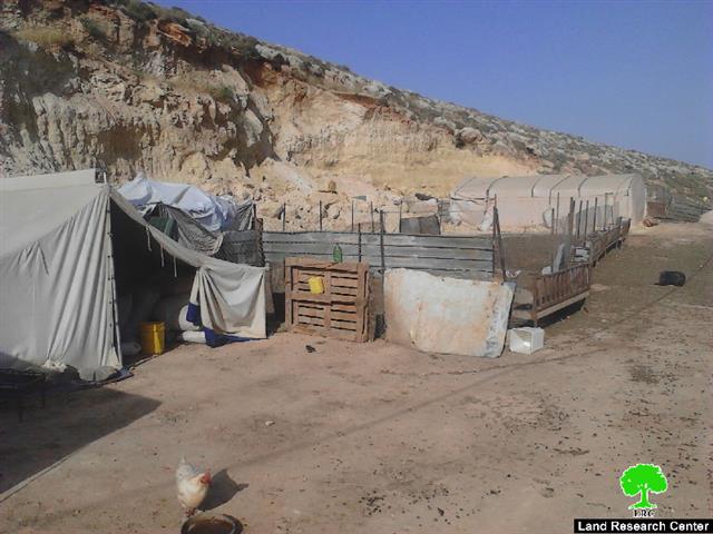 Stop-work orders in Nablus Khirbet of Al-Taweel