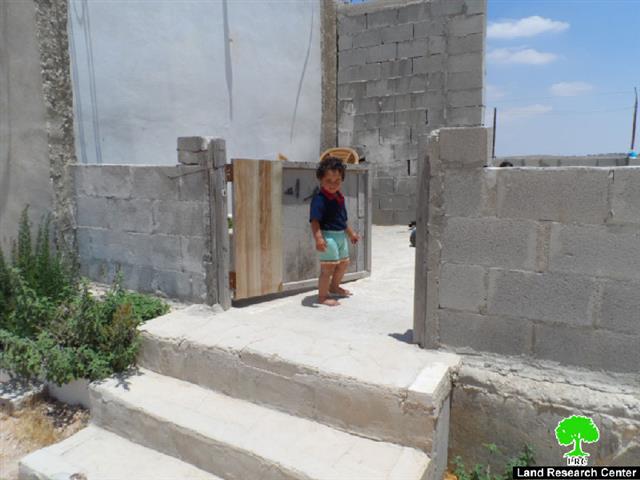 الاحتلال يهدد بهدم منزل في الجوايا شرق يطا