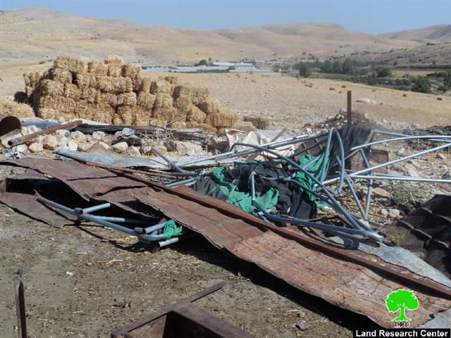هدم مسكن وبركس للأغنام في منطقة بصلية التحتا جنوب محافظة طوباس