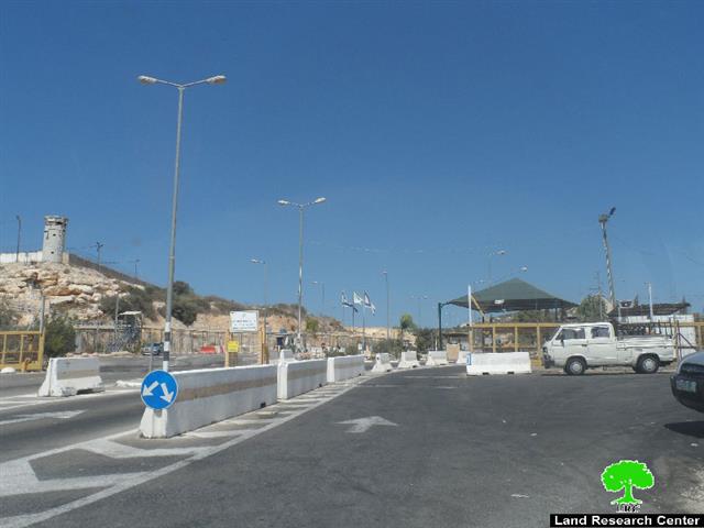 The Israeli occupation authorities demolish a number of kiosks next to Barta’a and Al- Jalama checkpoints in Jenin