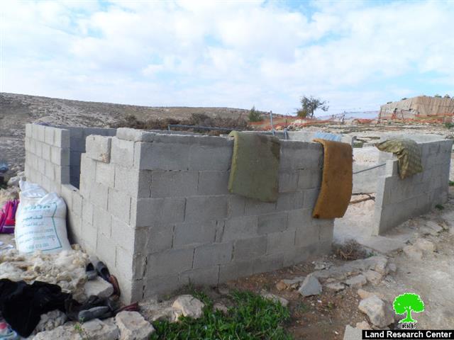 الاحتلال يهدد بهدم مسكنين في خربة المفقرة شرق يطا