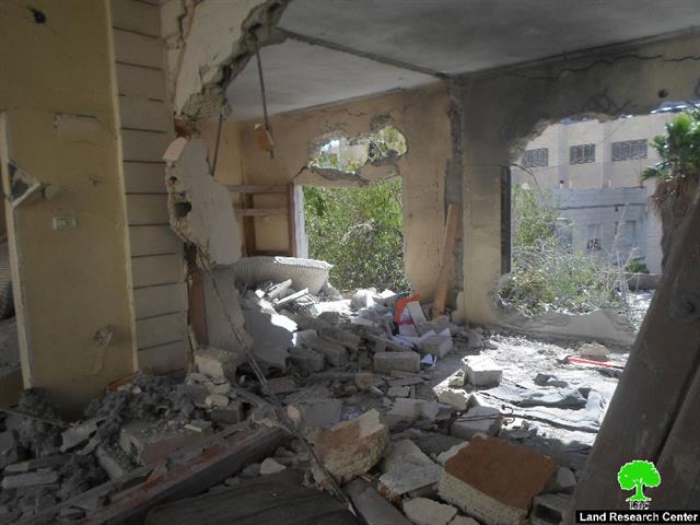 حصيلة الانتهاكات الإسرائيلية للحق الفلسطيني بالأرض والسكن خلال العام 2015