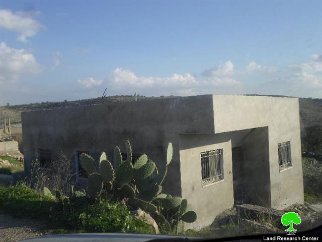 الاحتلال يخطر بوقف البناء لـ 7 منازل سكنية في قرية بدرس غرب رام الله